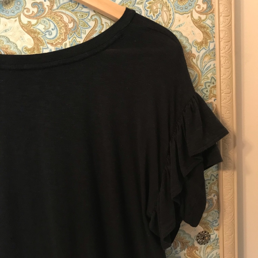 Aerie Ruffle Legging Tee in Black 🖤 - Picture 5 of 5